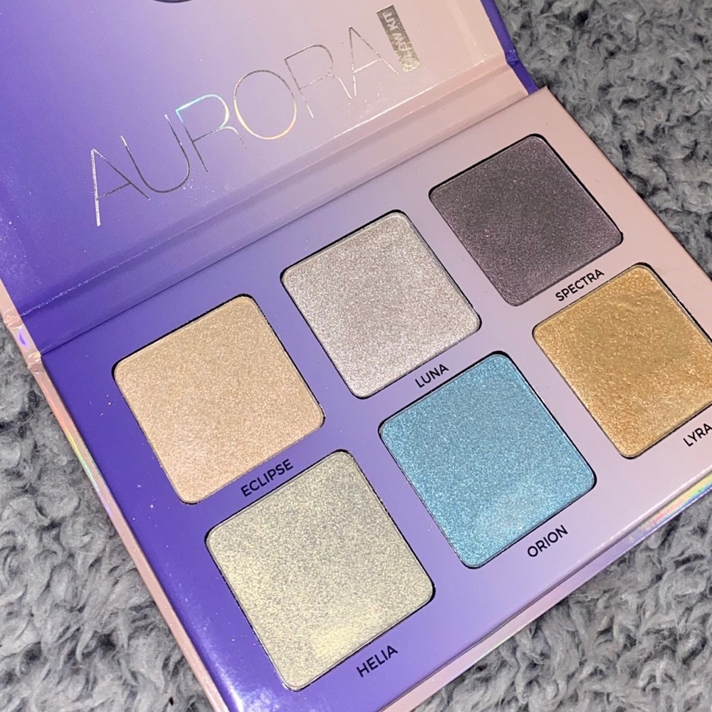 ABH moon child highlighter palette